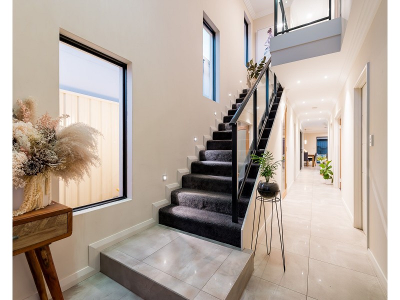 5 Ingles Place, Bayswater WA 6053