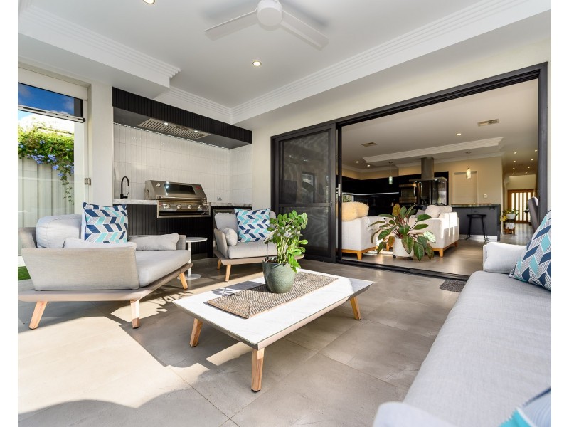 5 Ingles Place, Bayswater WA 6053