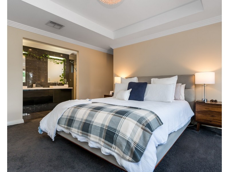 5 Ingles Place, Bayswater WA 6053