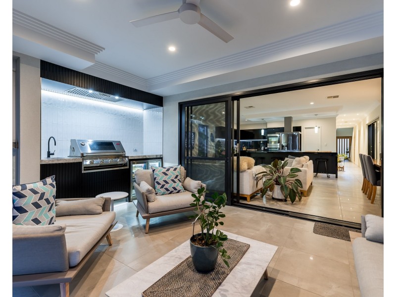 5 Ingles Place, Bayswater WA 6053