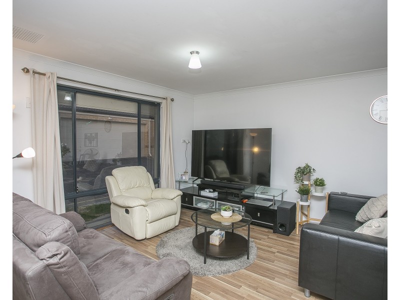 1/102 Gibbs Street, East Cannington WA 6107