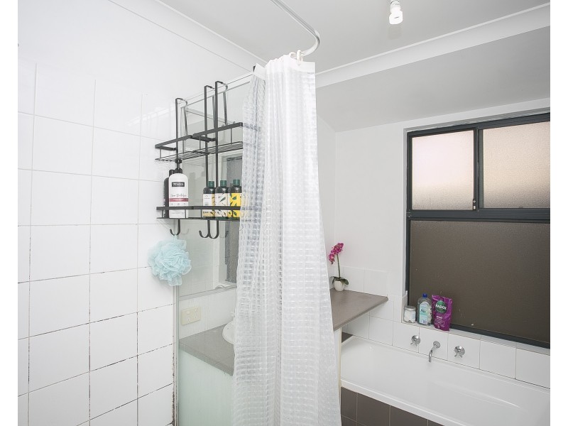 1/102 Gibbs Street, East Cannington WA 6107