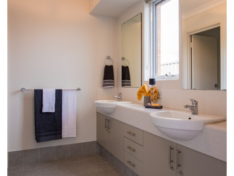 6 Argent Street, Aveley WA 6069