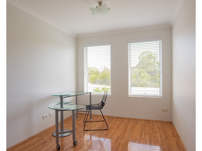 6 Argent Street, Aveley WA 6069