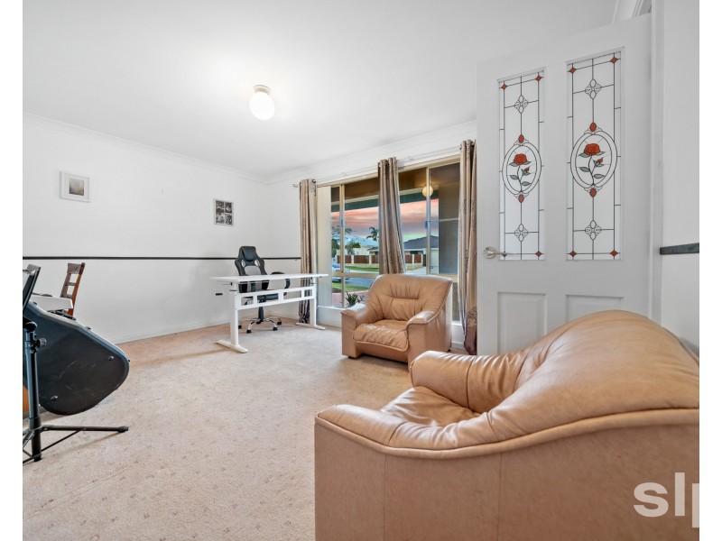 15 Hinchinbrook Avenue, Ridgewood WA 6030