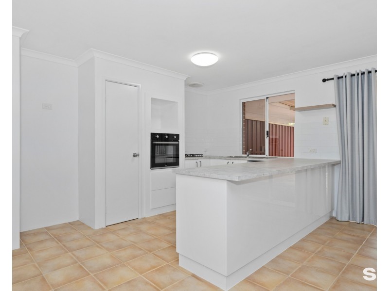 14 Cane Road, Greenfields WA 6210