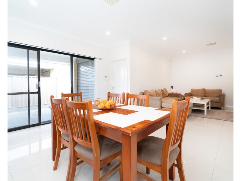 6/10 Morley Street, Maddington WA 6109