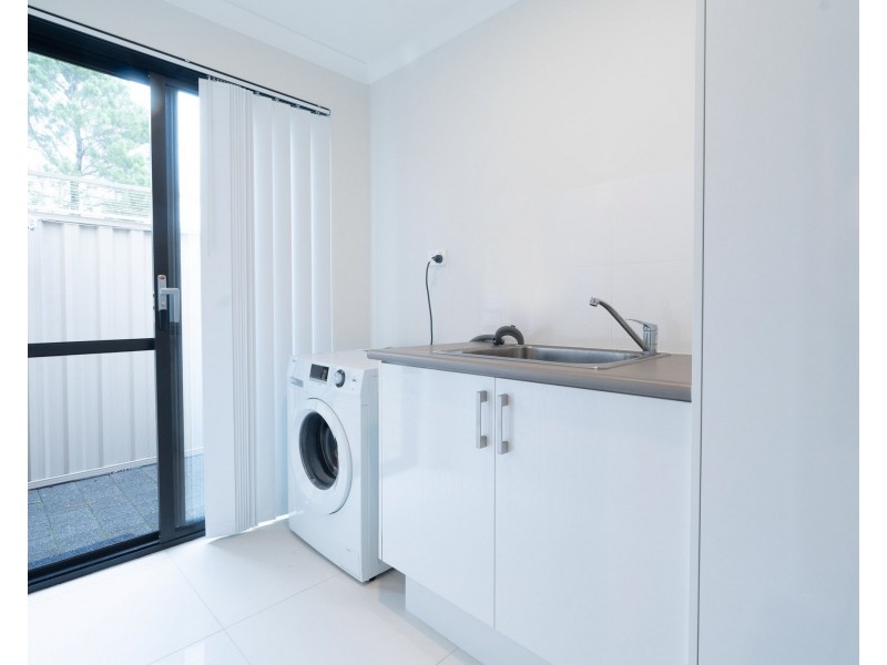 6/10 Morley Street, Maddington WA 6109