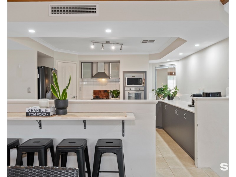 13 Frigate Way, Wannanup WA 6210