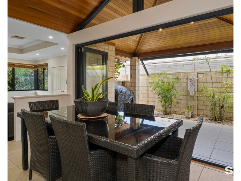13 Frigate Way, Wannanup WA 6210