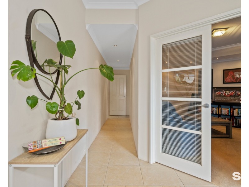 13 Frigate Way, Wannanup WA 6210