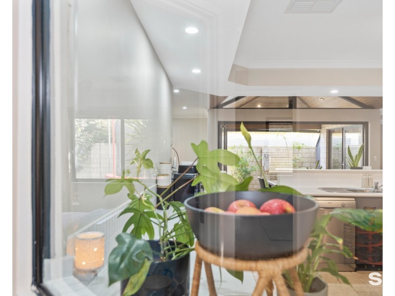 13 Frigate Way, Wannanup WA 6210