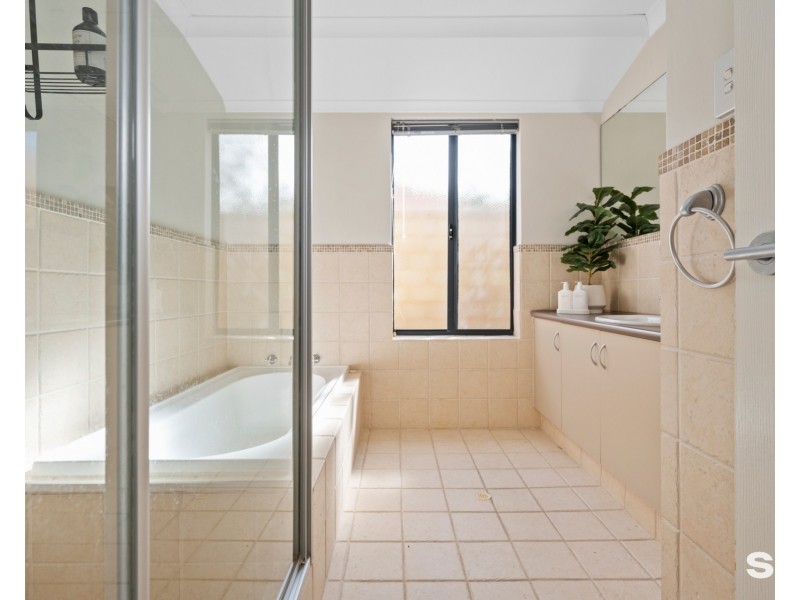 13 Frigate Way, Wannanup WA 6210