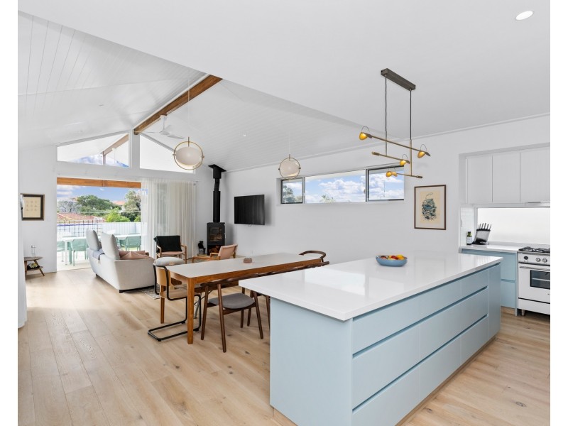 102 Leighton Road, Halls Head WA 6210