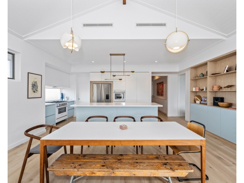 102 Leighton Road, Halls Head WA 6210