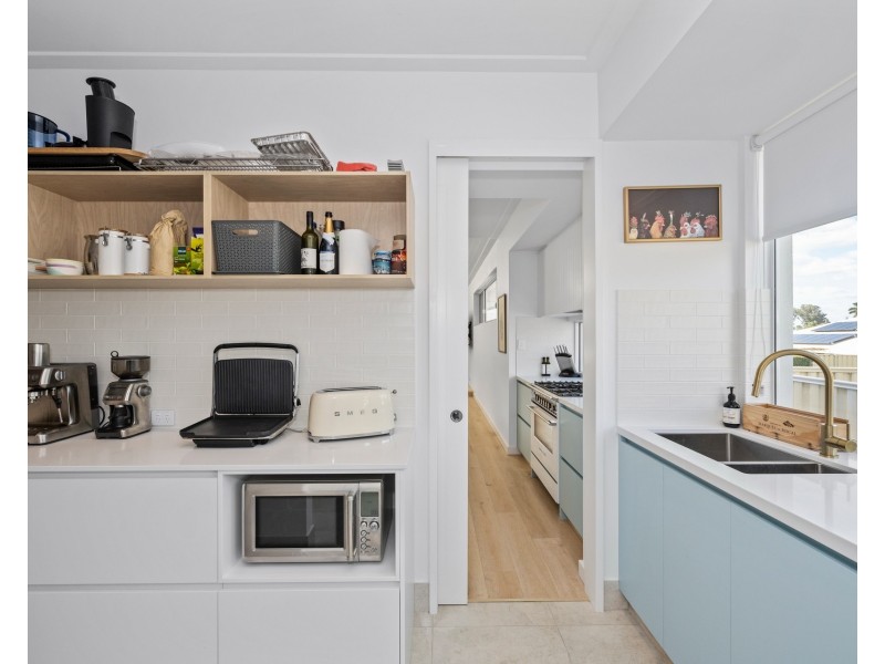 102 Leighton Road, Halls Head WA 6210