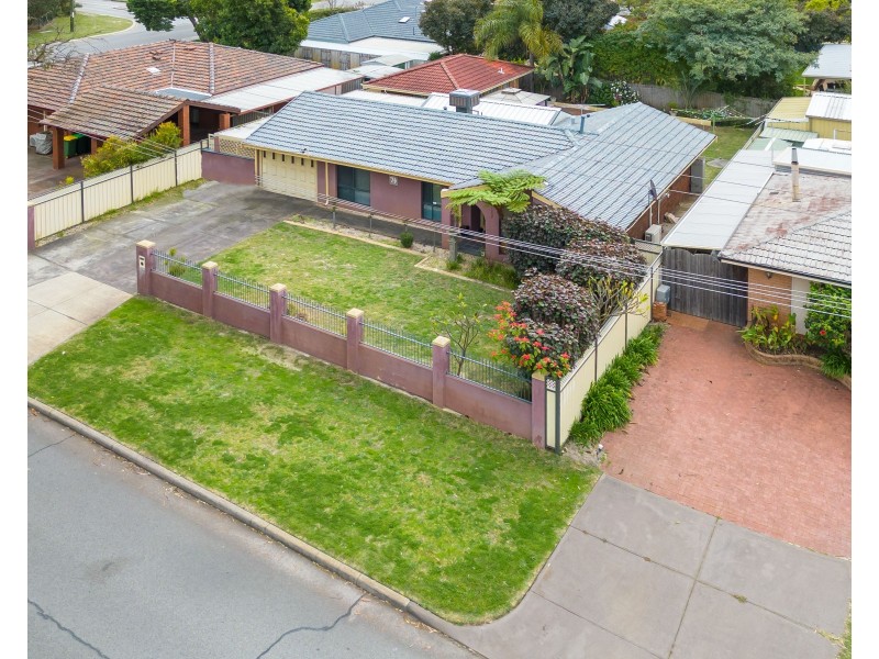 74 Walkington Way, Eden Hill WA 6054