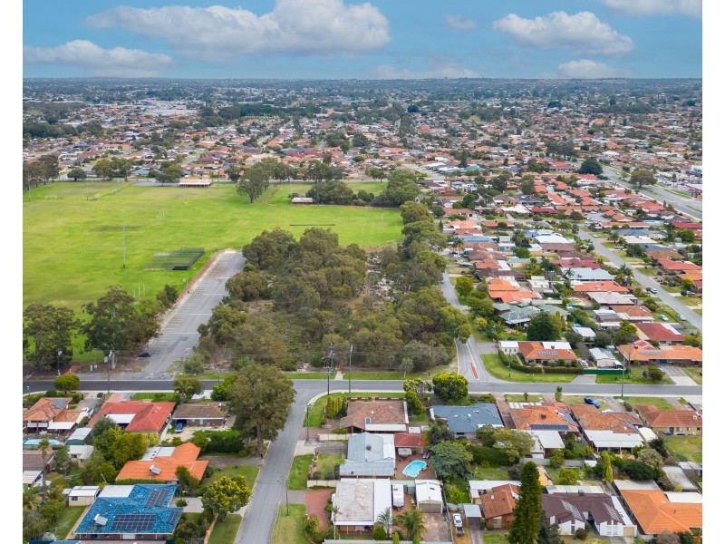 74 Walkington Way, Eden Hill WA 6054