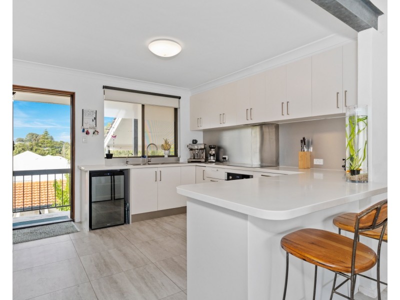 11/24 Halls Head Parade, Halls Head WA 6210