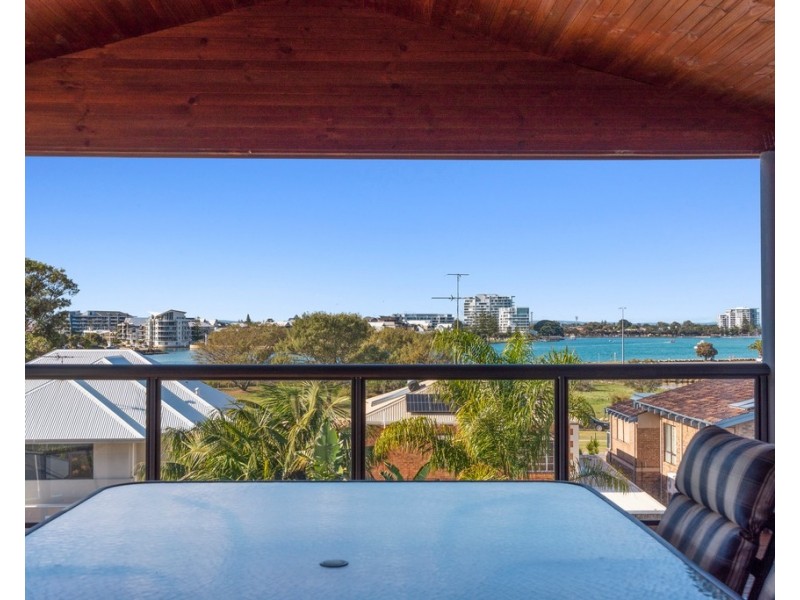 13 Hill Street, Halls Head WA 6210