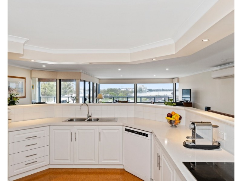 13 Hill Street, Halls Head WA 6210