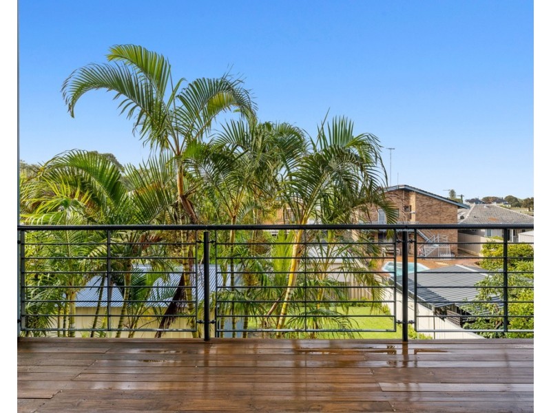 13 Hill Street, Halls Head WA 6210