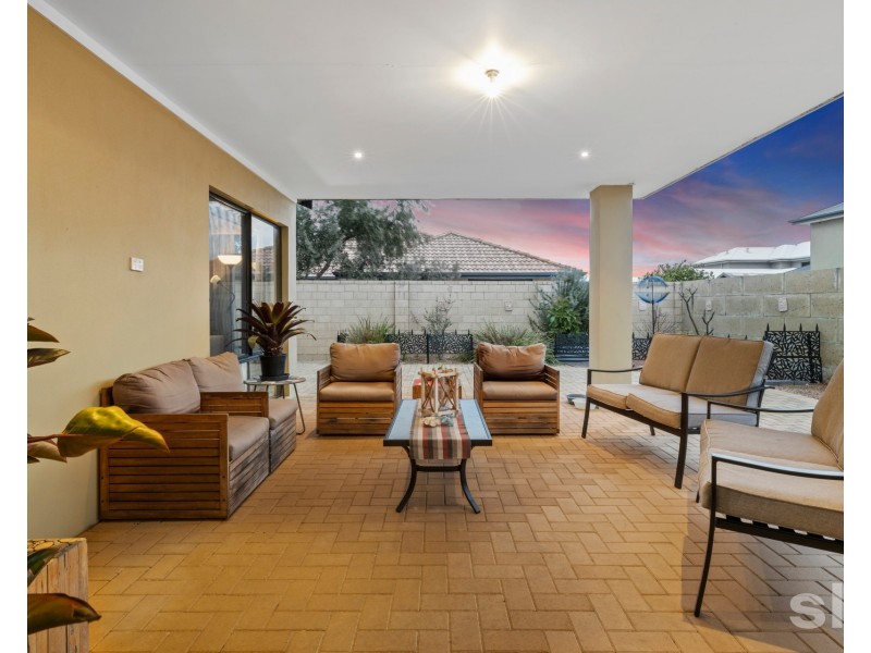 11 Sanddune Way, Wannanup WA 6210