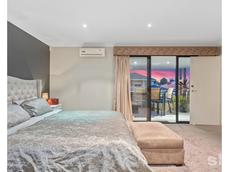 11 Sanddune Way, Wannanup WA 6210