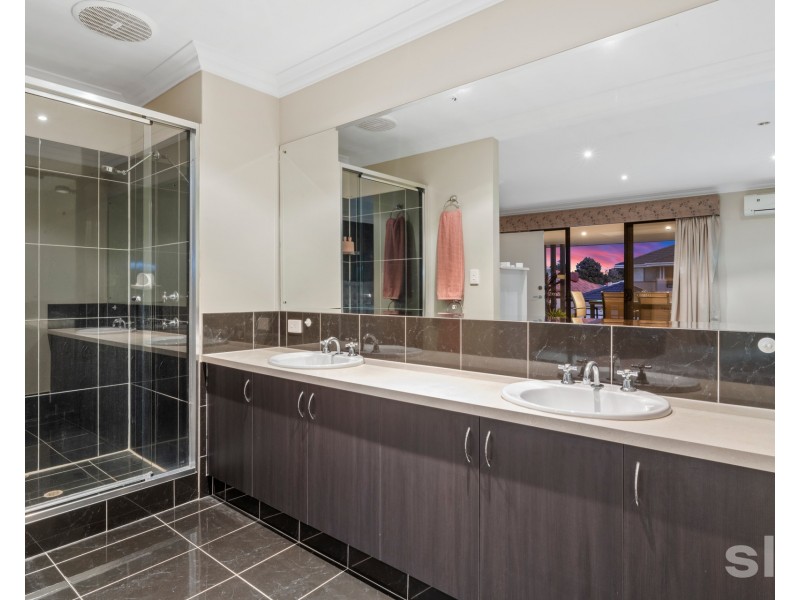 11 Sanddune Way, Wannanup WA 6210