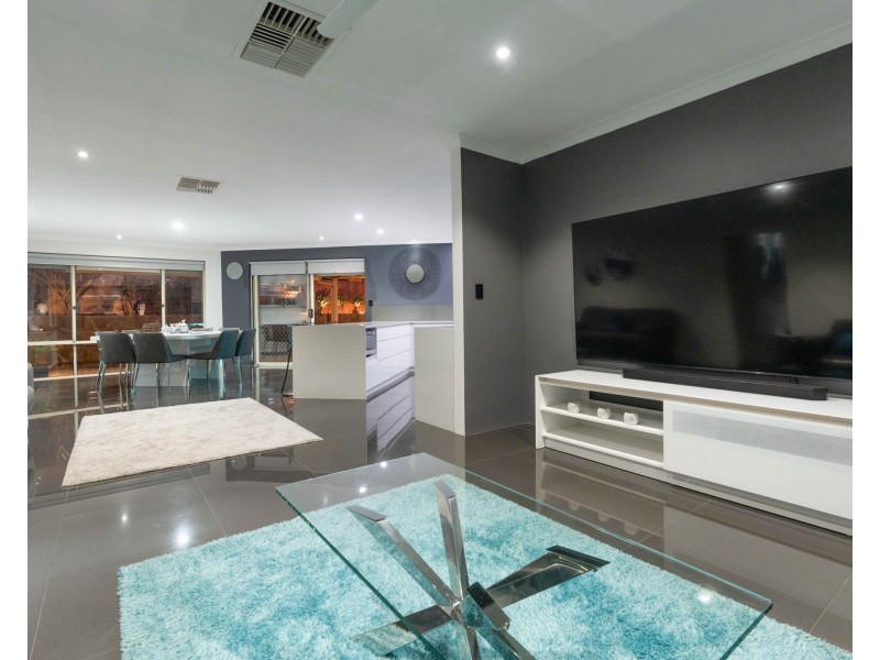 41 Talus Drive, Mount Richon WA 6112