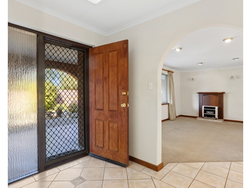 27 Okely Road, Carine WA 6020