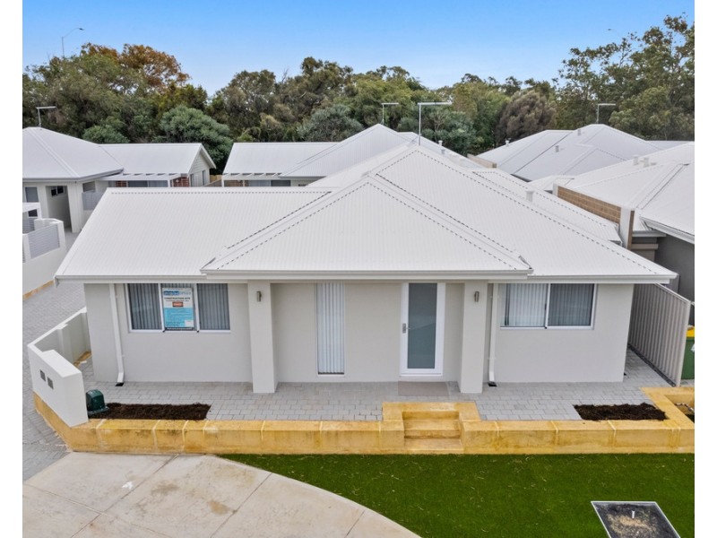 4/26 Bushlark Turn, Erskine WA 6210