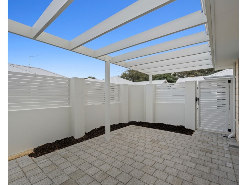 4/26 Bushlark Turn, Erskine WA 6210