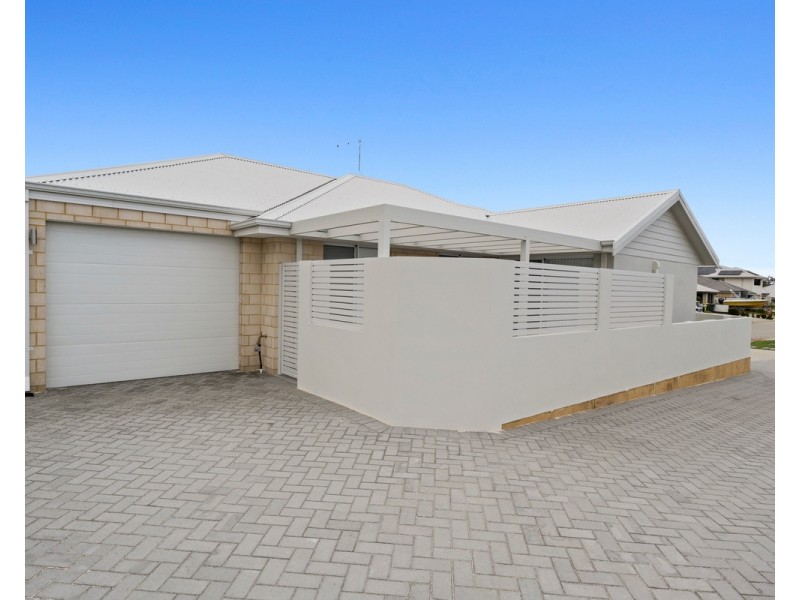 4/26 Bushlark Turn, Erskine WA 6210