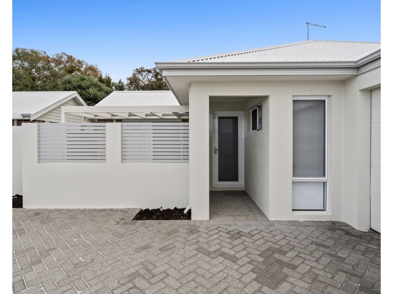 4/26 Bushlark Turn, Erskine WA 6210