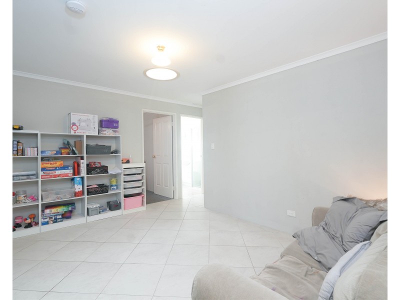 60 Bennett Street, Caversham WA 6055