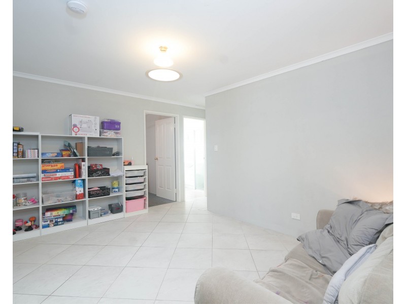 60 Bennett Street, Caversham WA 6055