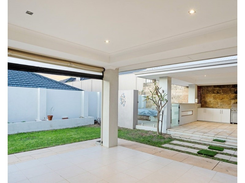 19 Dugong View, Yangebup WA 6164