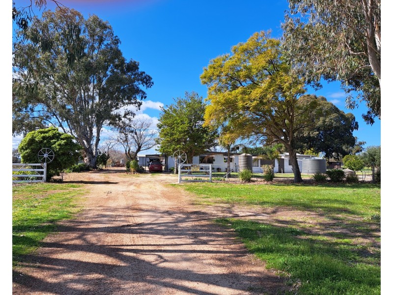 241 Strickland Road, Bambun WA 6503