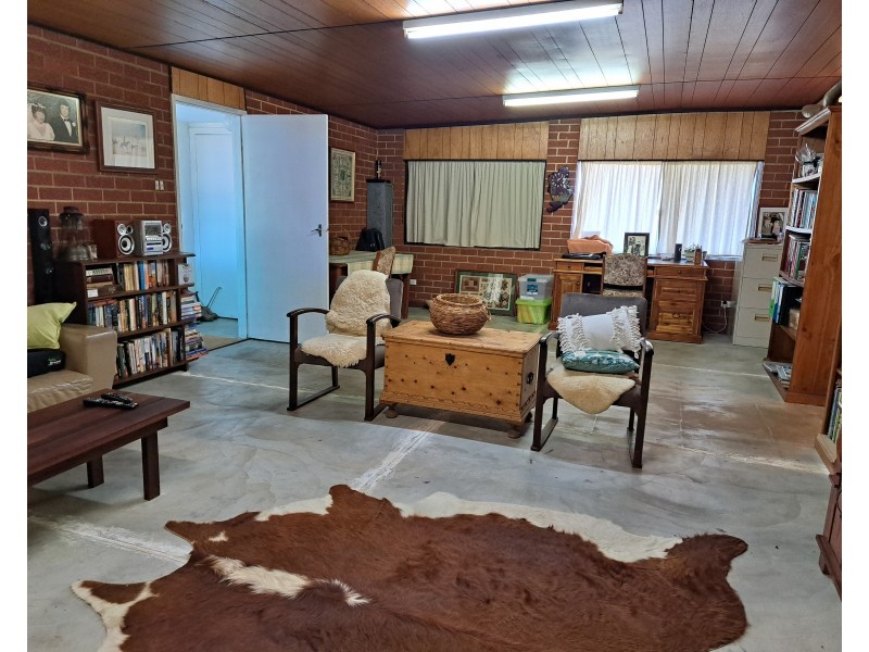 241 Strickland Road, Bambun WA 6503