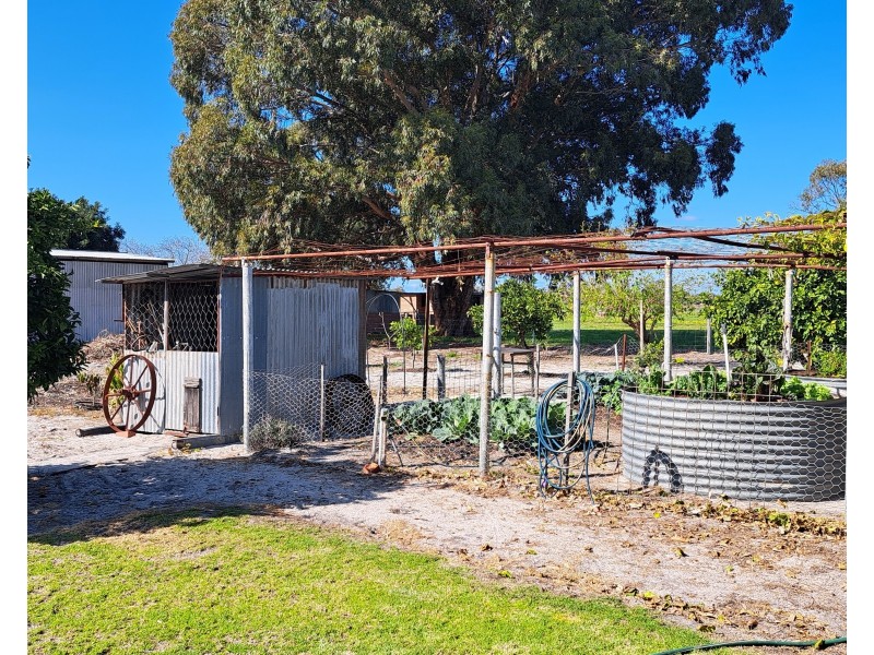 241 Strickland Road, Bambun WA 6503