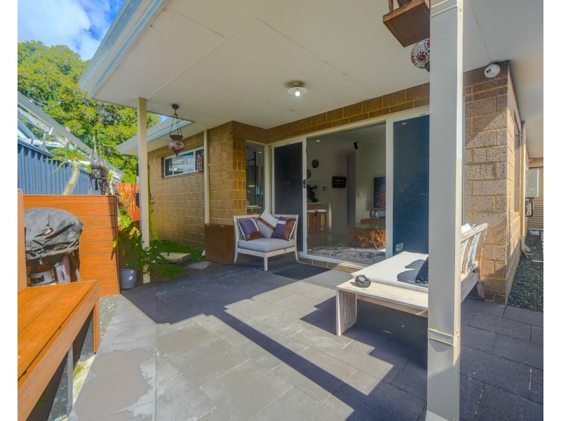8B Crellin Way, Cloverdale WA 6105