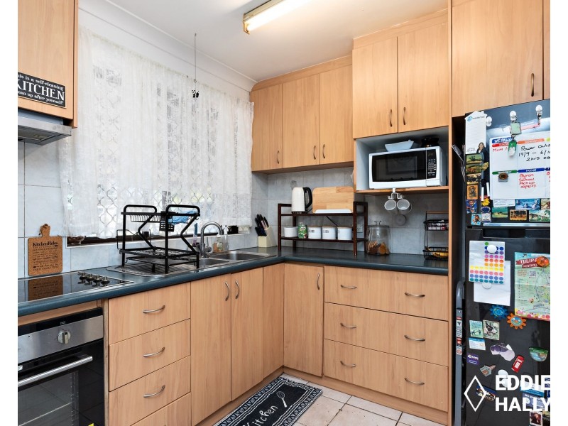 16 Tarndale Way, South Lake WA 6164