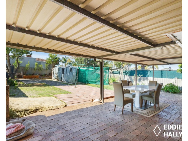 16 Tarndale Way, South Lake WA 6164