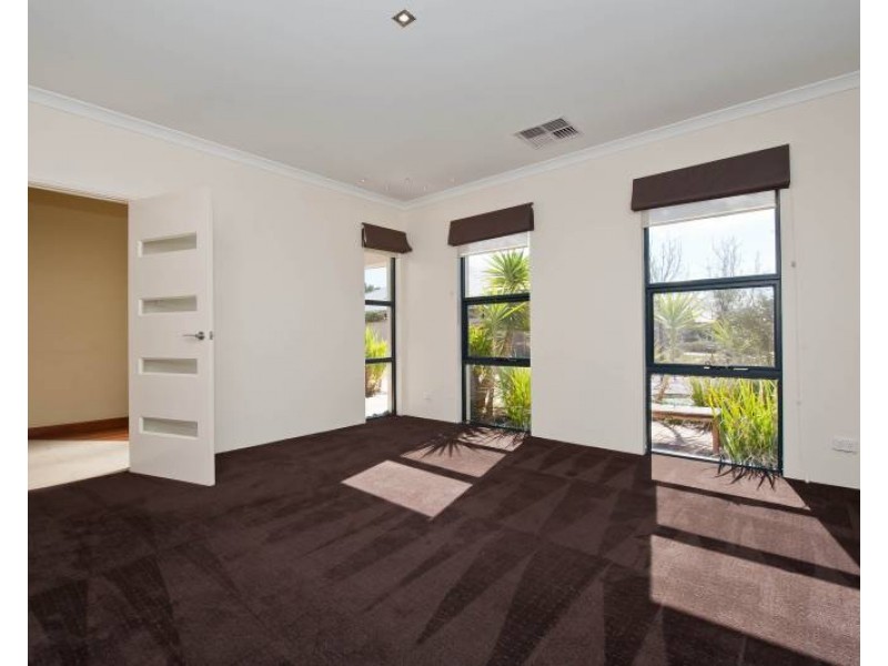 45 Pavilion Circle, The Vines WA 6069