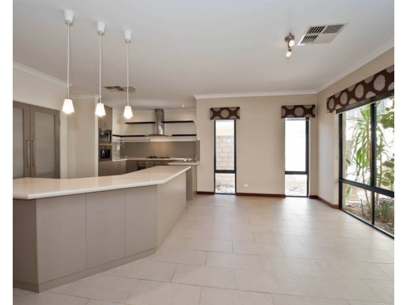 45 Pavilion Circle, The Vines WA 6069