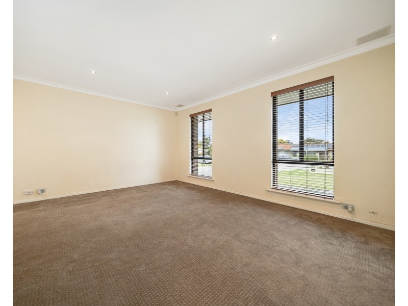 59 Brockmill Avenue, Beechboro WA 6063