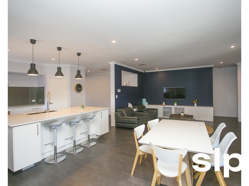 30 Wimbledon Drive, Piara Waters WA 6112