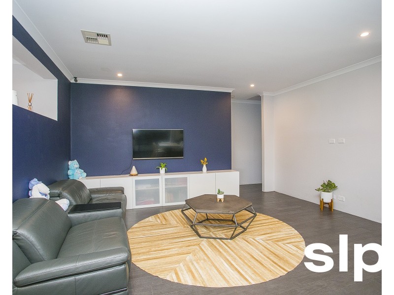 30 Wimbledon Drive, Piara Waters WA 6112