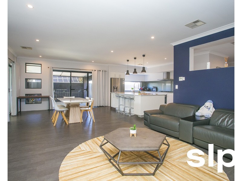 30 Wimbledon Drive, Piara Waters WA 6112